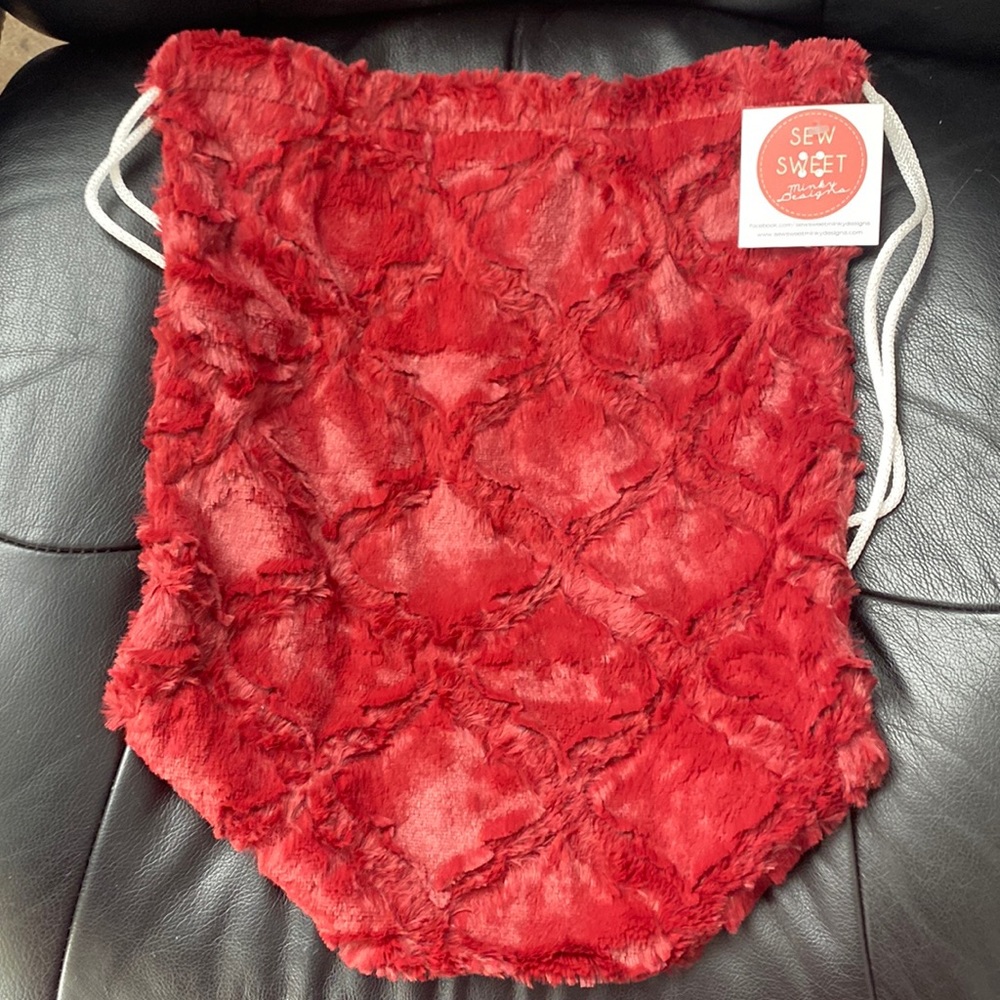 Sew Sweet Minky Cinch back pack